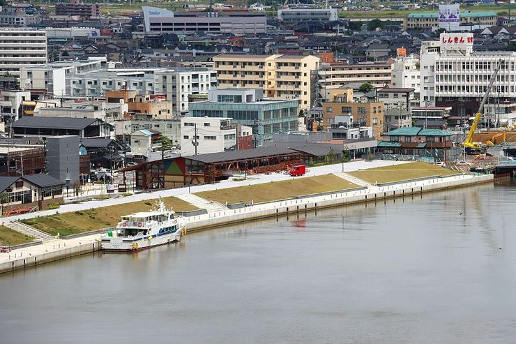 Рынок Генки, вид из парка Хиёрияма