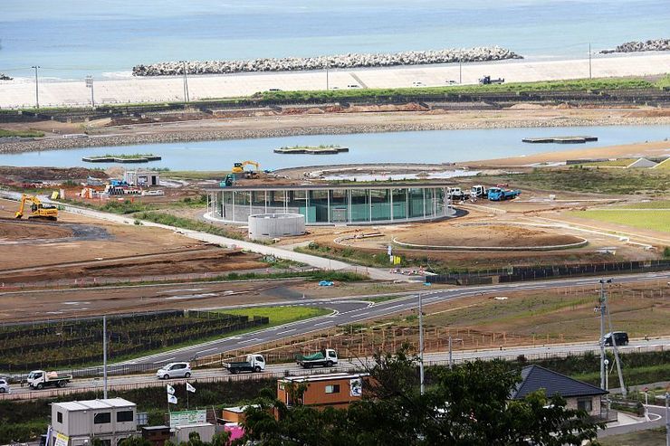 Главное здание в центре будущего мемориального парка