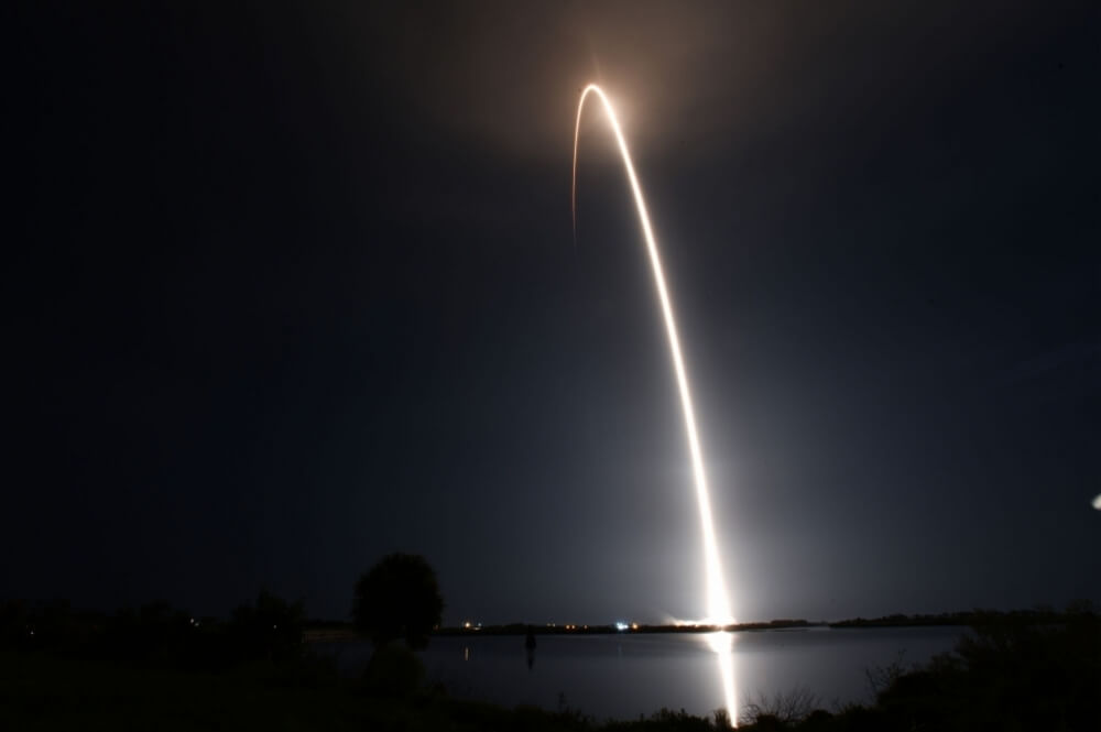 SpaceX: невероятная история успеха космической компании title=