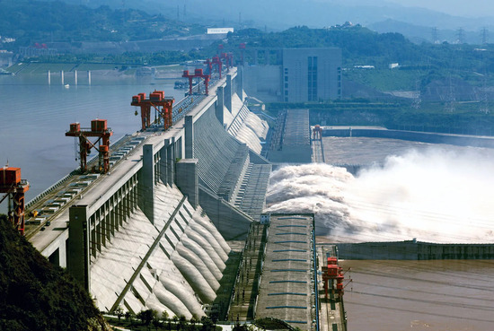 Плотина «Три ущелья» — одна из крупнейших в мире гидроэлектростанций