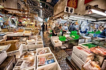 Внешний рынок Цукидзи (Tsukiji Outer Market)
